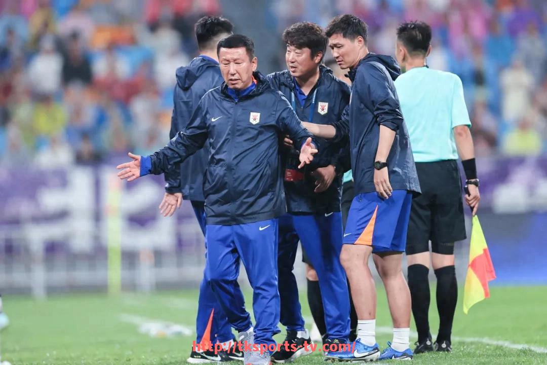 TK体育直播-2024年NBA全明星赛三分球大赛精彩瞬间回顾与得分分析